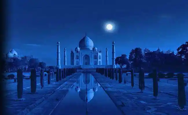 night-view-of-taj-mahal-during-moonlight
